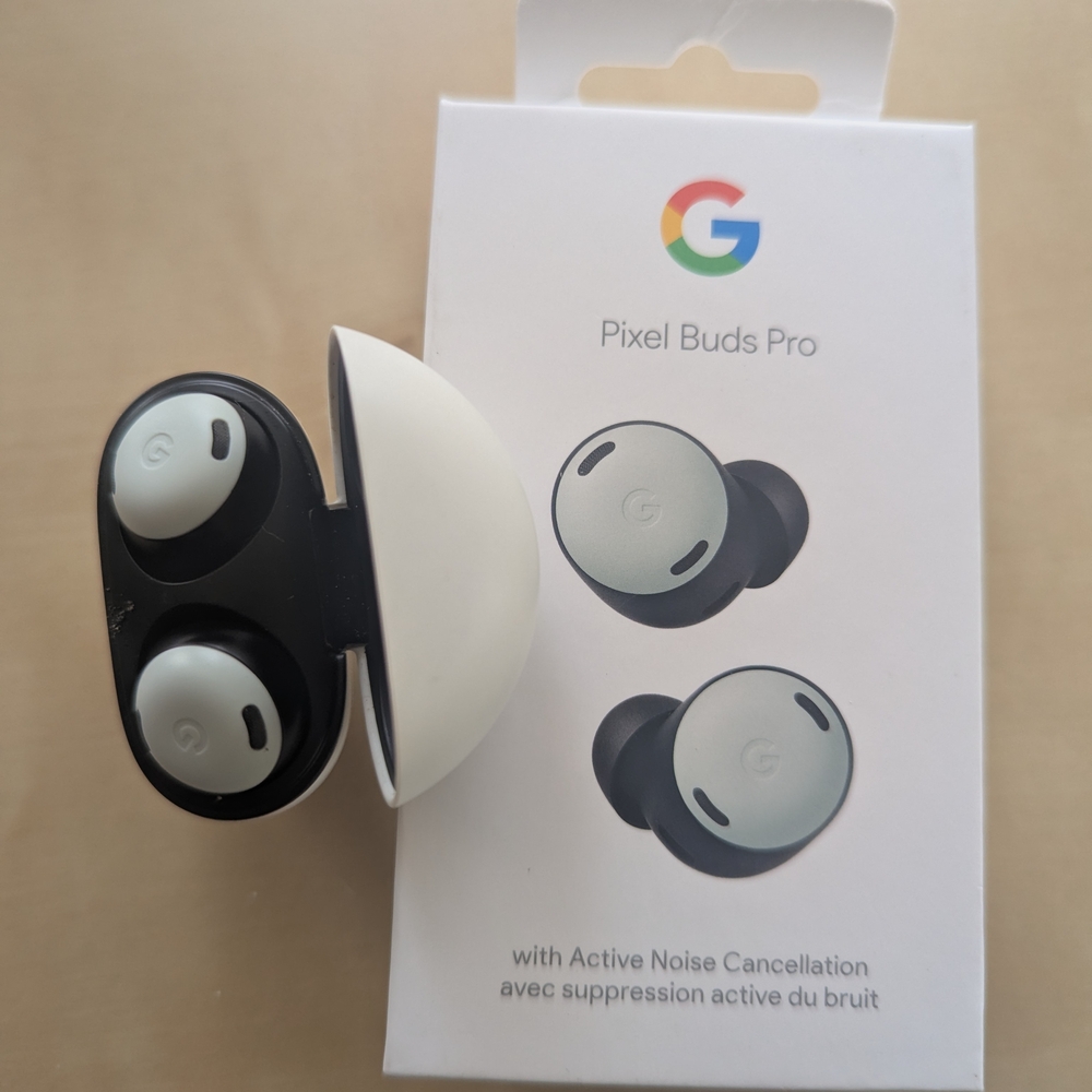 Google Pixel Buds Pro - White and Light Gray